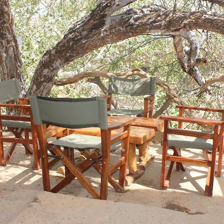 Lion'S Cave Camp, Samburu Villa Archers Post Exterior photo