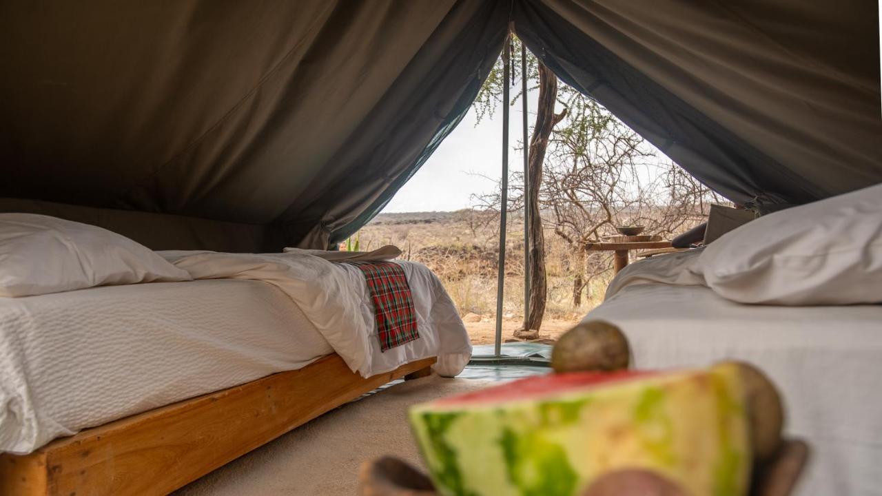 Lion'S Cave Camp, Samburu Villa Archers Post Exterior photo