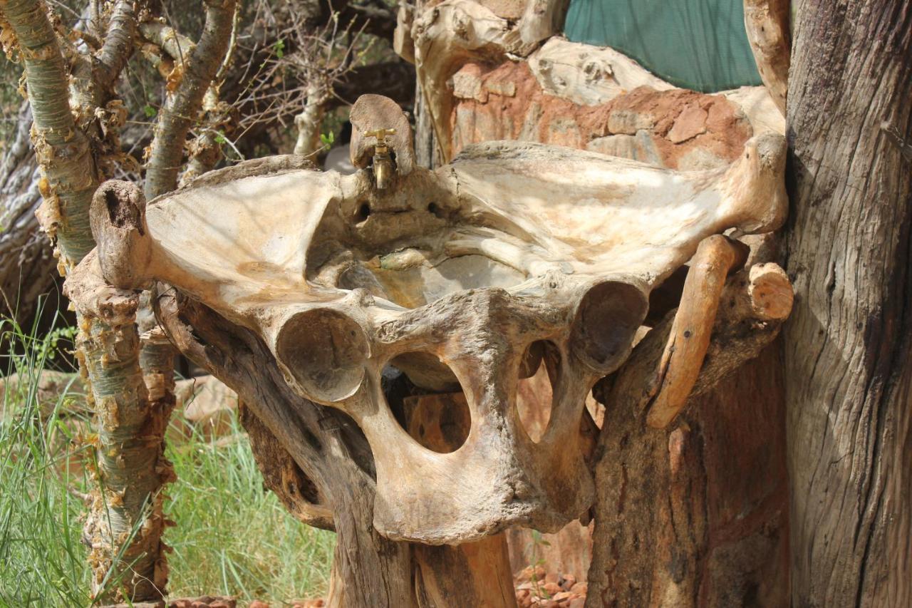 Lion'S Cave Camp, Samburu Villa Archers Post Exterior photo